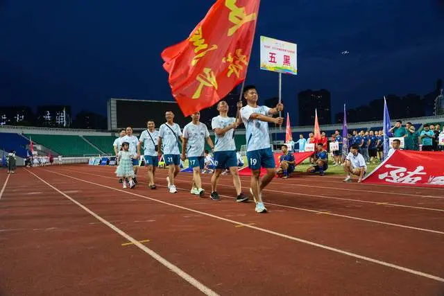 div, 账号