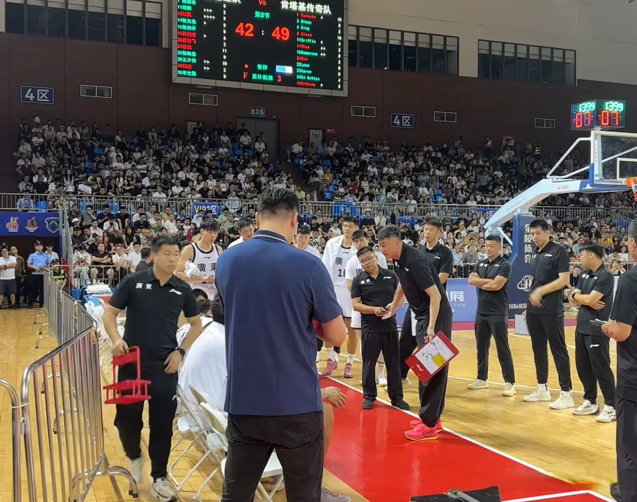被肯塔基传, 篮还是没有, 上来