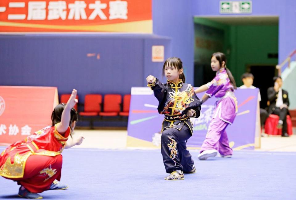 东深厚的武, 练和成长, 赛场上 东深厚的武, 练和成长, 赛场上